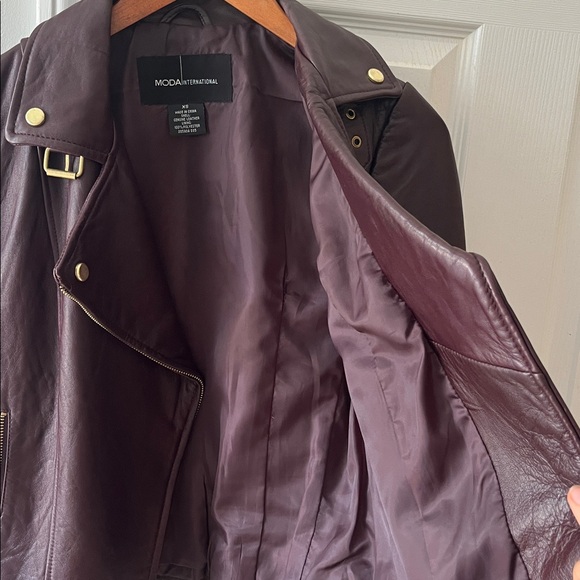 Moda International Women's Dark Brown Leather Jacket - Picture 3 of 7